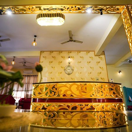 Hotel Neeraj Bhawan- Triveni Ghat Rishīkesh Exteriör bild
