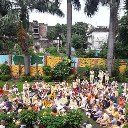Hotel Neeraj Bhawan- Triveni Ghat Rishīkesh Exteriör bild