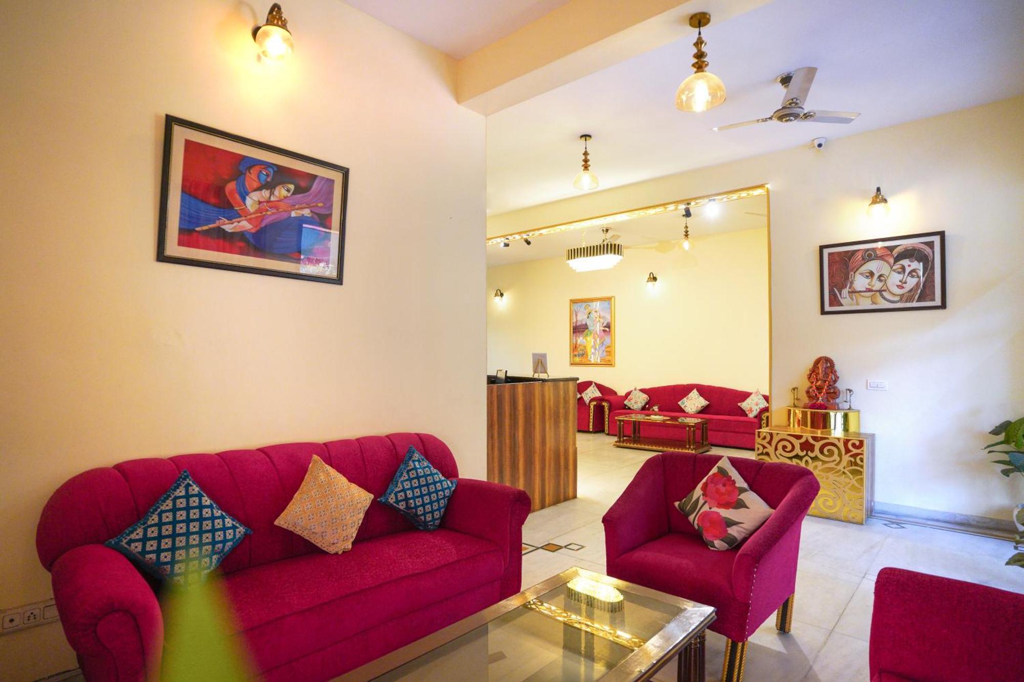 Hotel Neeraj Bhawan- Triveni Ghat Rishīkesh Exteriör bild