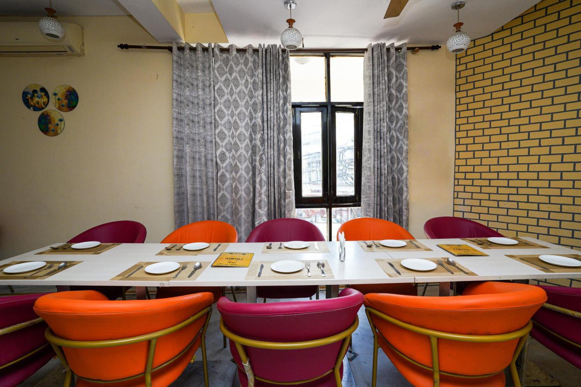 Hotel Neeraj Bhawan- Triveni Ghat Rishīkesh Exteriör bild